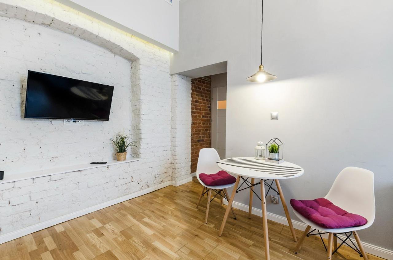 وودج Standard Apartment On 6 Sierpnia المظهر الخارجي الصورة